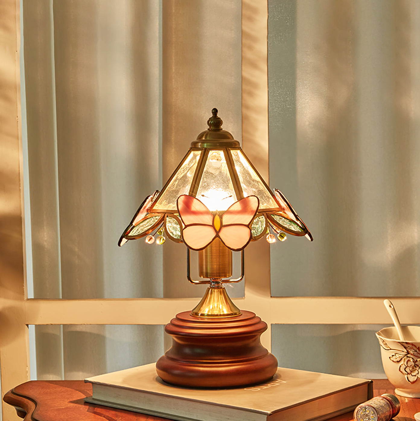 FLORENCE GOSSAMER WING TABLE LANTERN