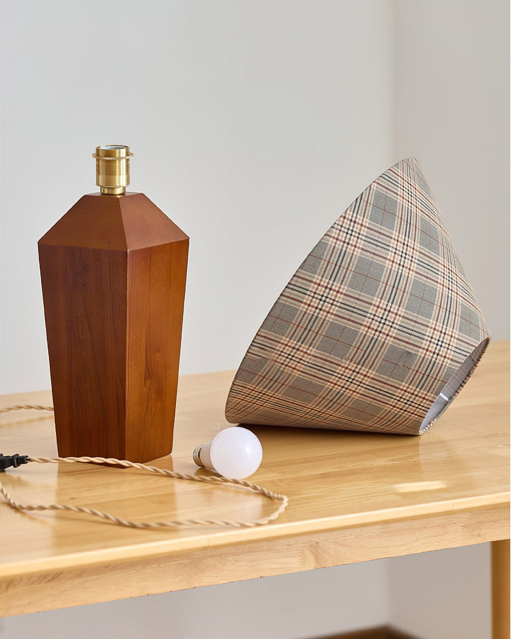 BRAMBLEWOOD RUSTIC ILLUMINATOR