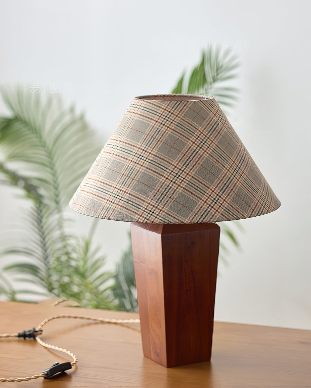 BRAMBLEWOOD RUSTIC ILLUMINATOR