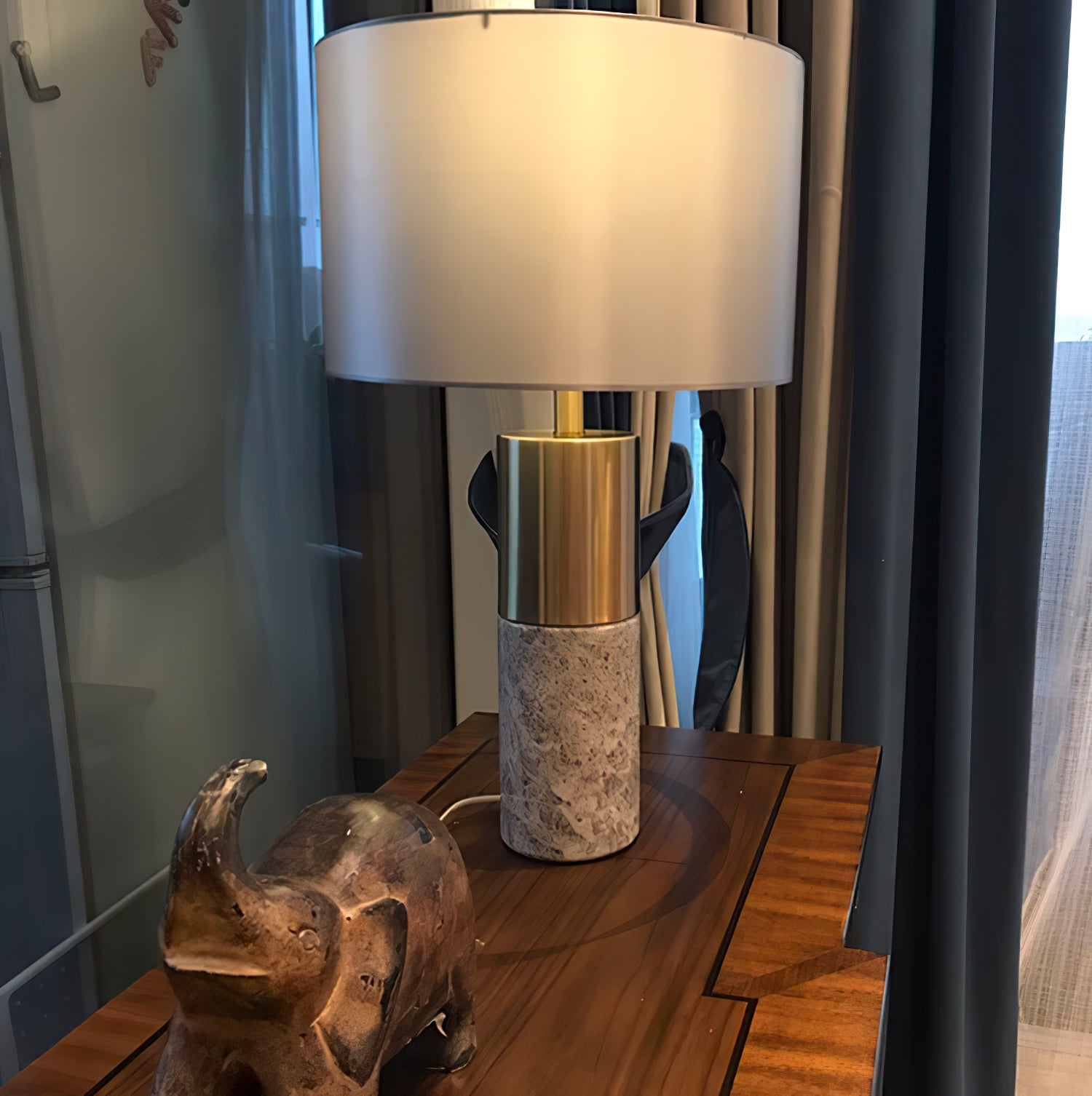 WINDSOR MARBLE ILLUMINATOR