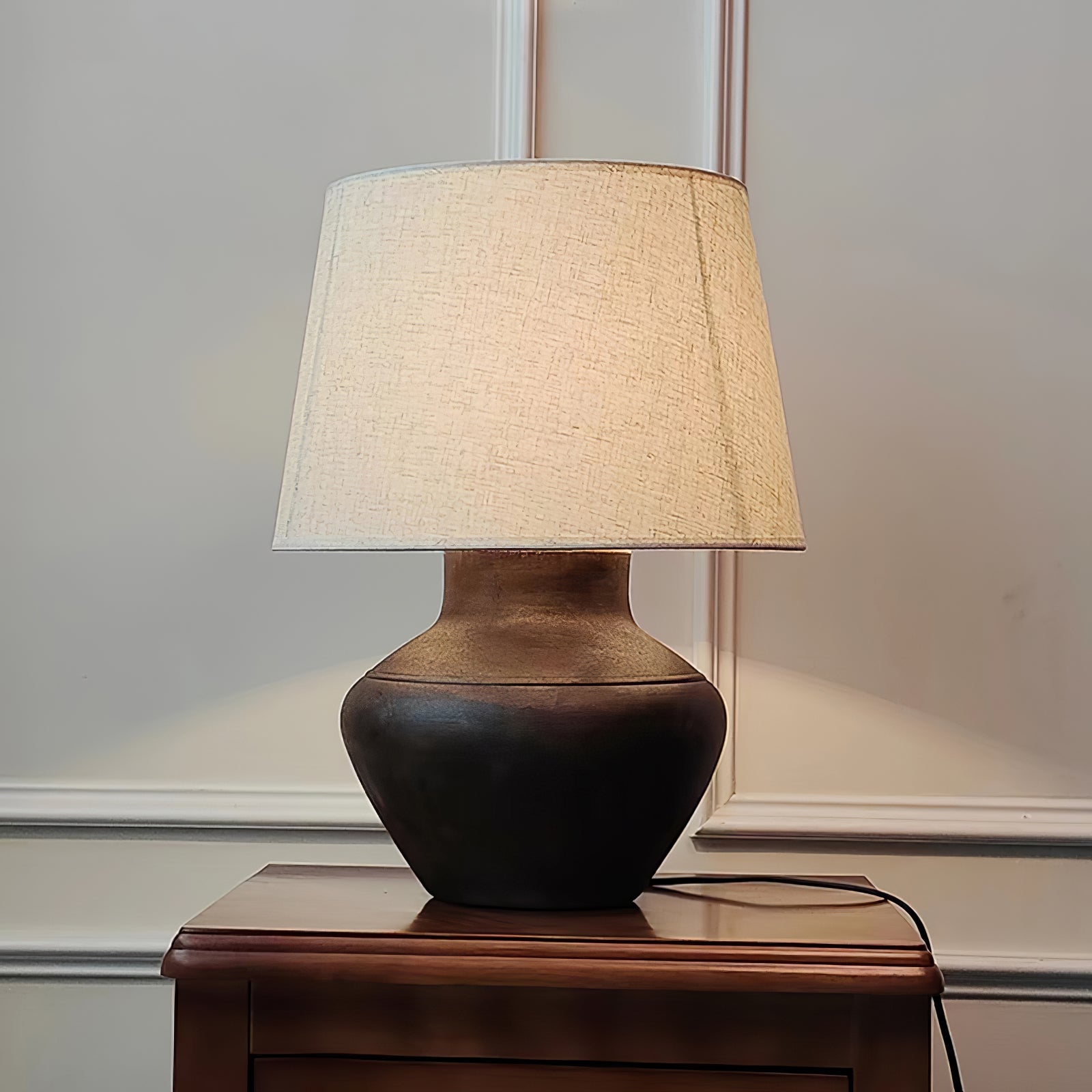 RAVENWOOD PORCELAIN ILLUMINATION LAMP