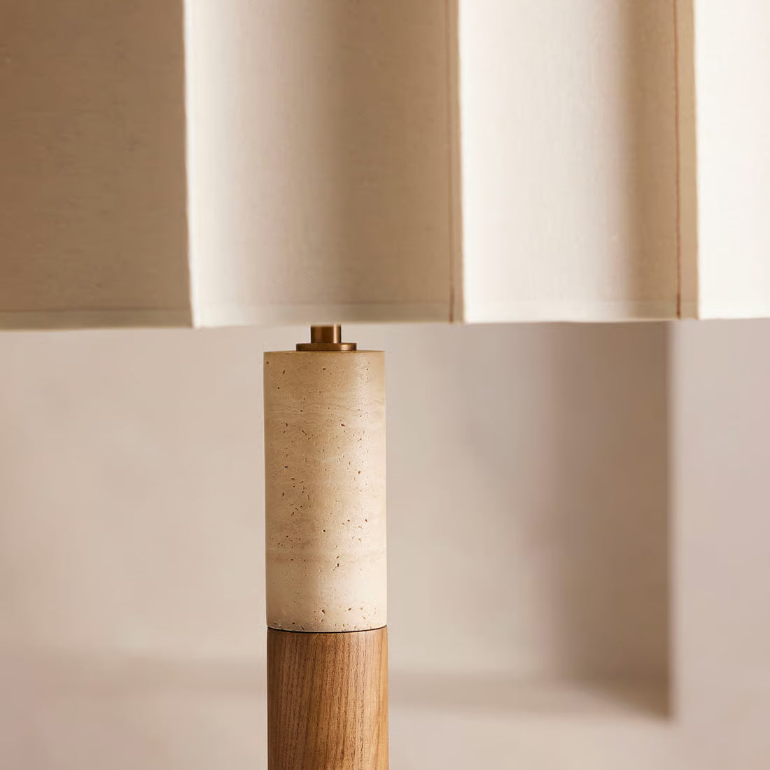 VERITY HARMONIC GLOW TABLE LANTERN