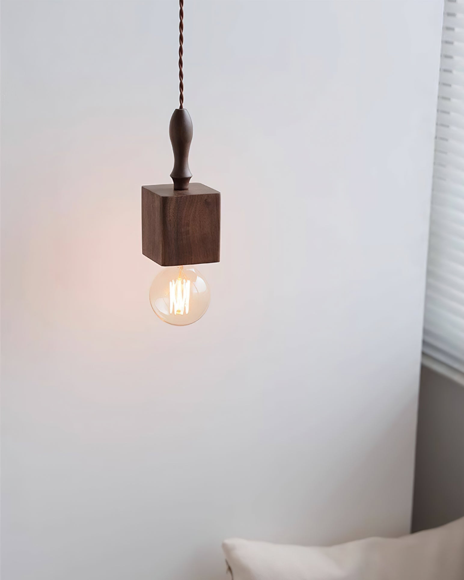 RAVENSTEAD LUMEN HANGING ILLUMINATION