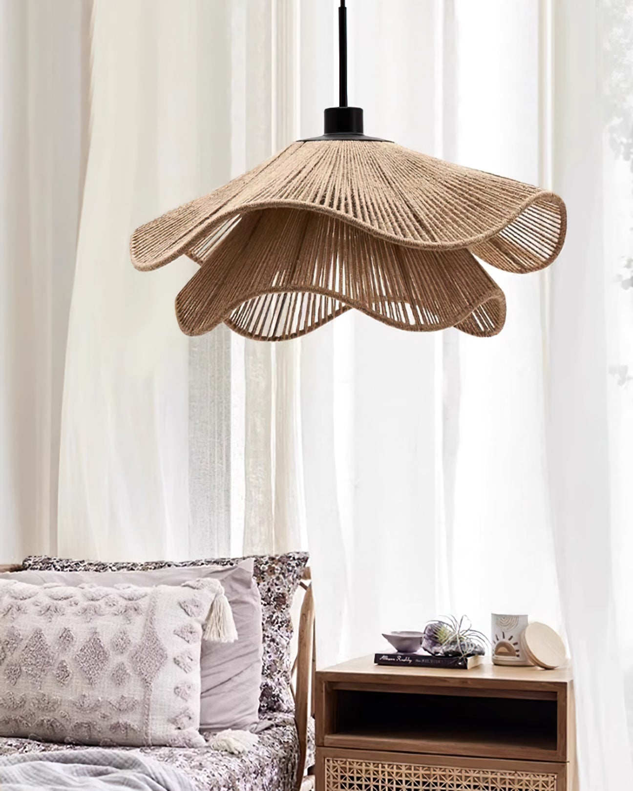 RAVENSHIRE CRESCENT HANGING LANTERN