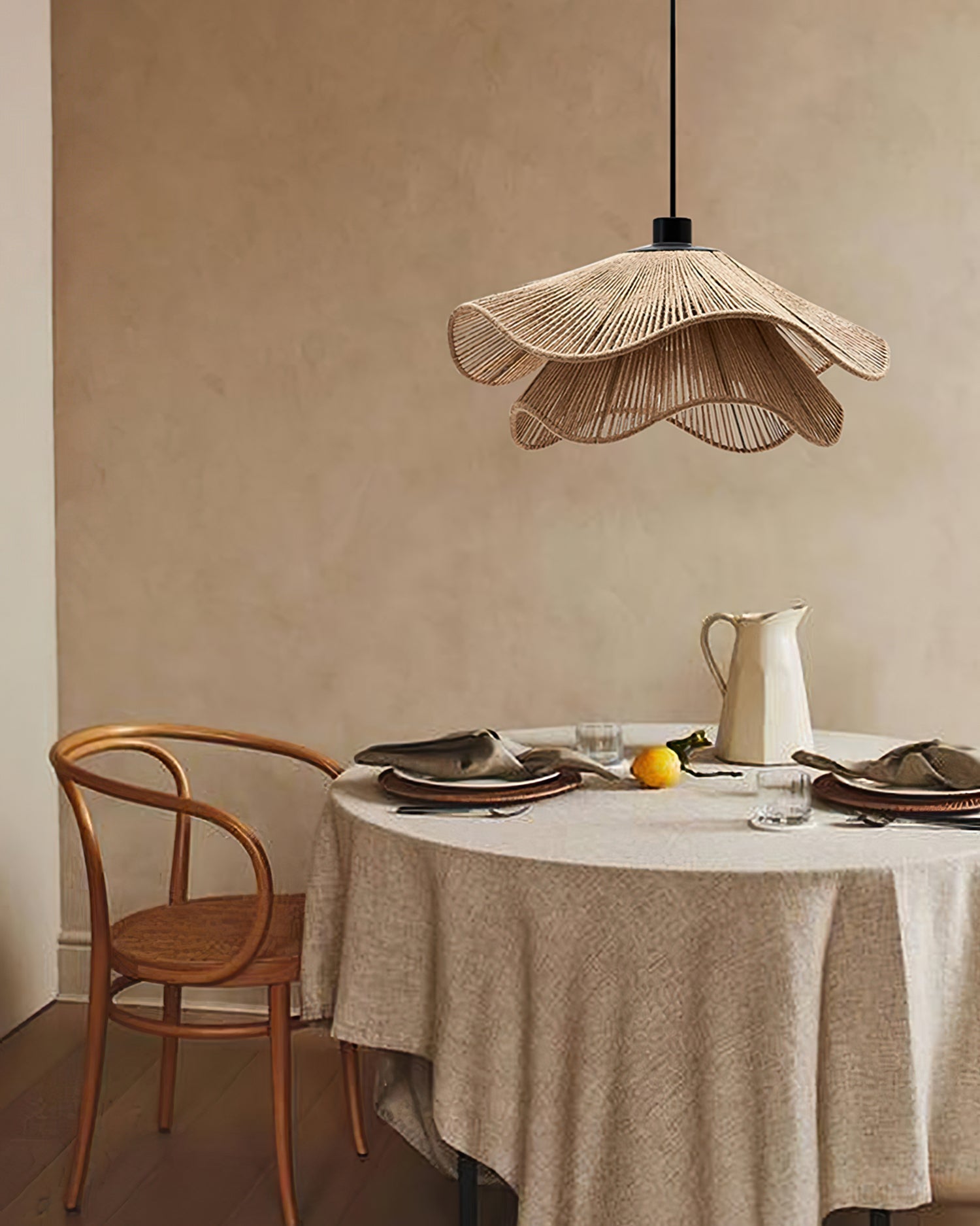 RAVENSHIRE CRESCENT HANGING LANTERN
