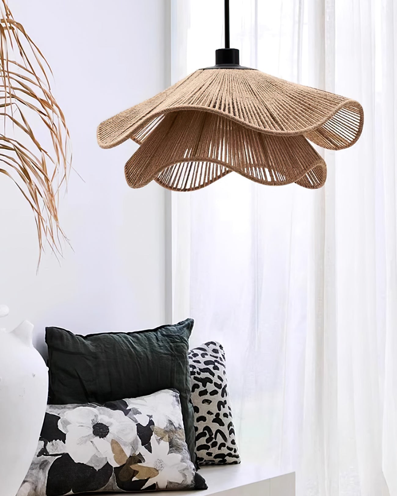 RAVENSHIRE CRESCENT HANGING LANTERN