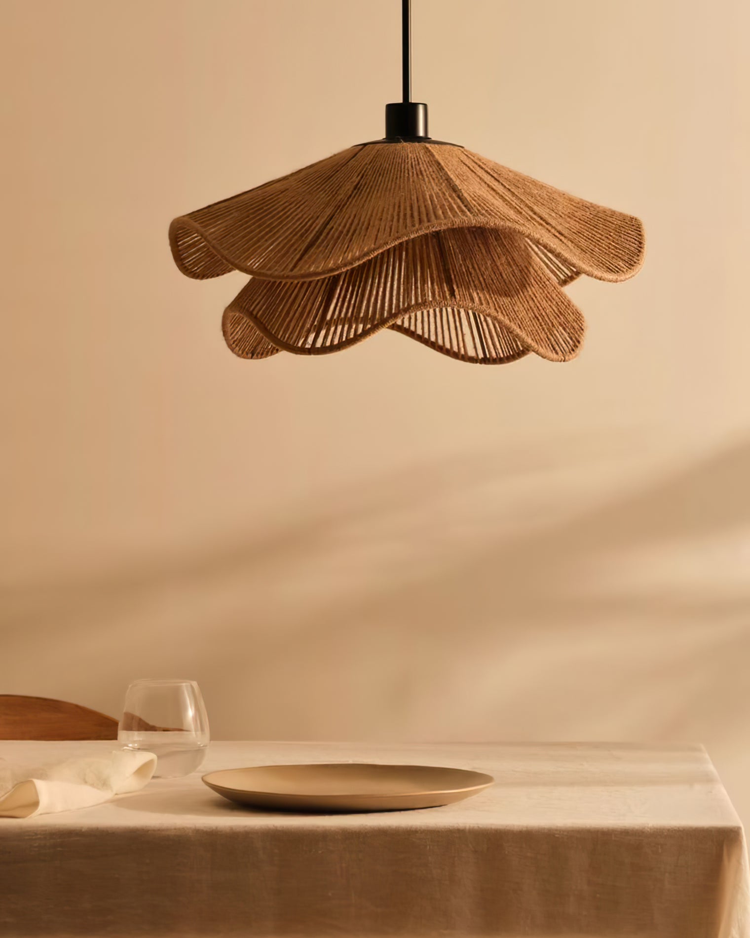 RAVENSHIRE CRESCENT HANGING LANTERN