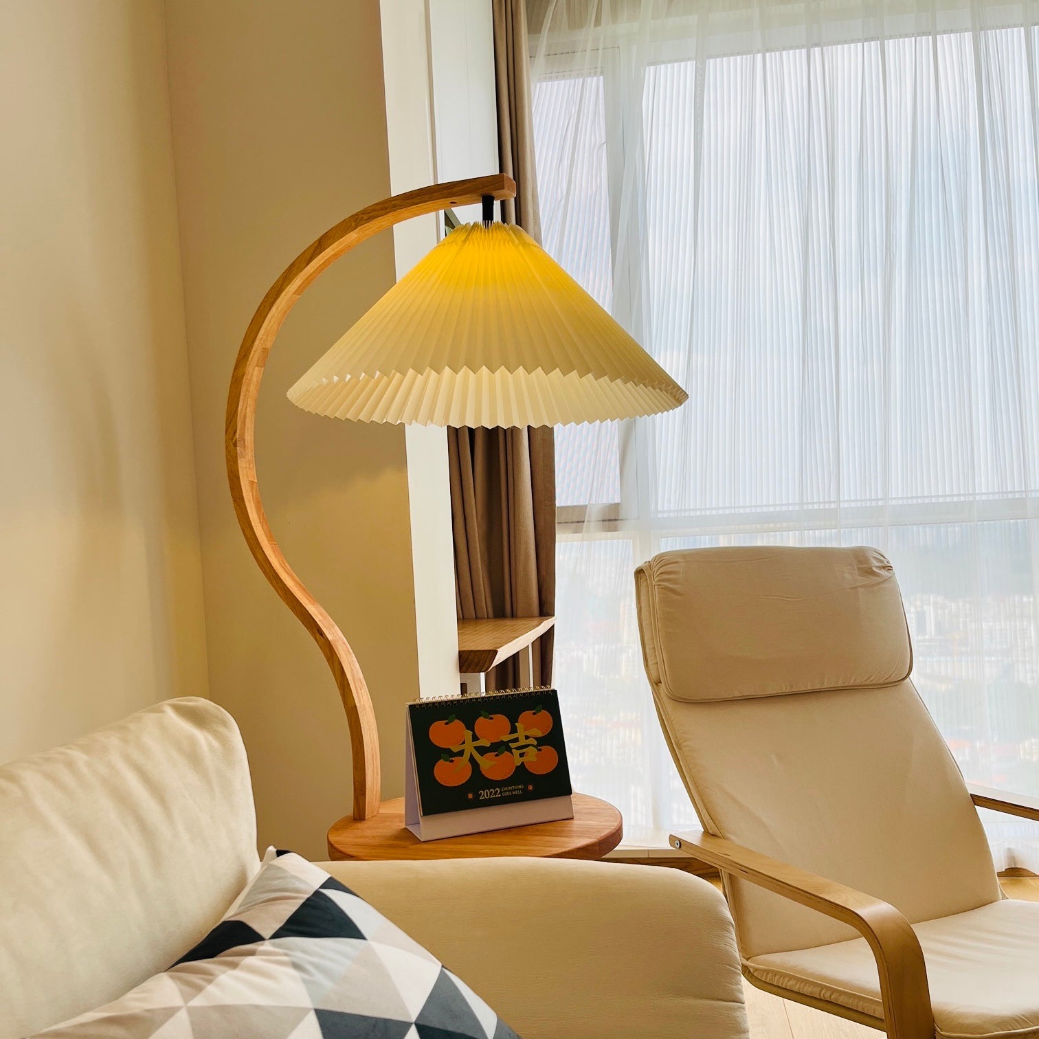 Chesterfield Crescent Luminaire