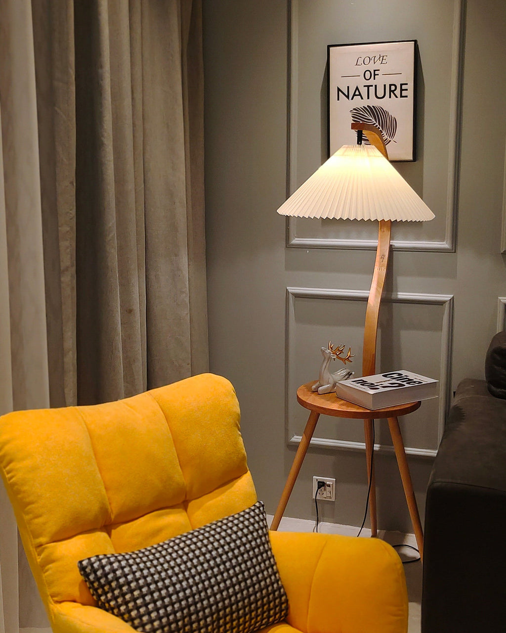 Chesterfield Crescent Luminaire
