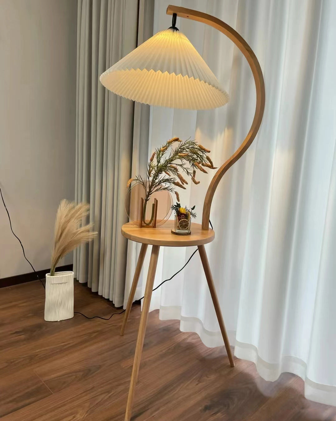Chesterfield Crescent Luminaire