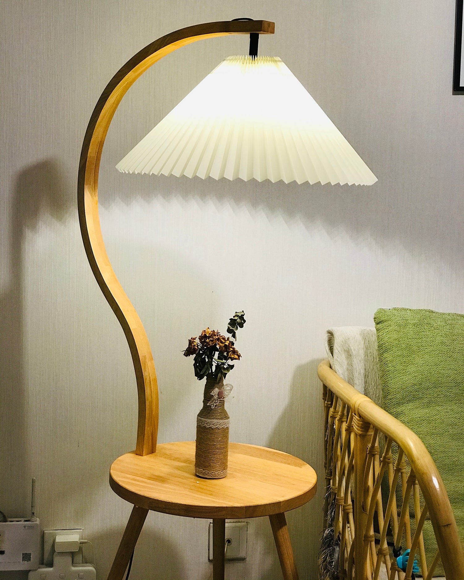Chesterfield Crescent Luminaire