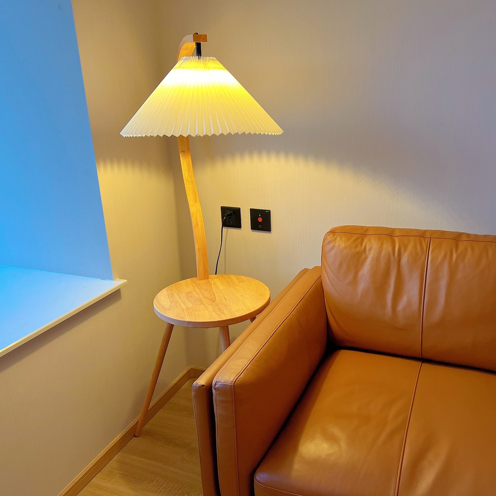 Chesterfield Crescent Luminaire