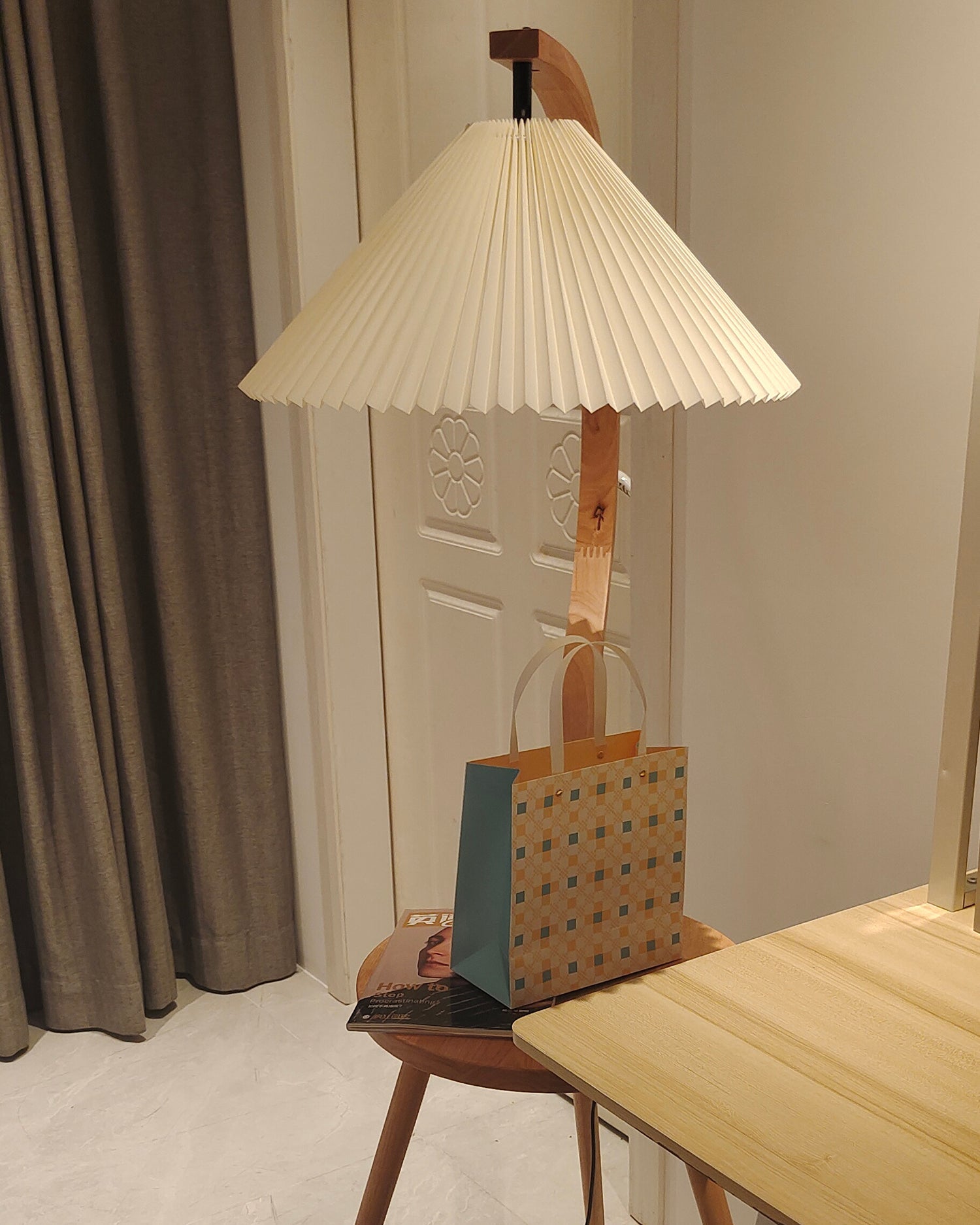 Chesterfield Crescent Luminaire