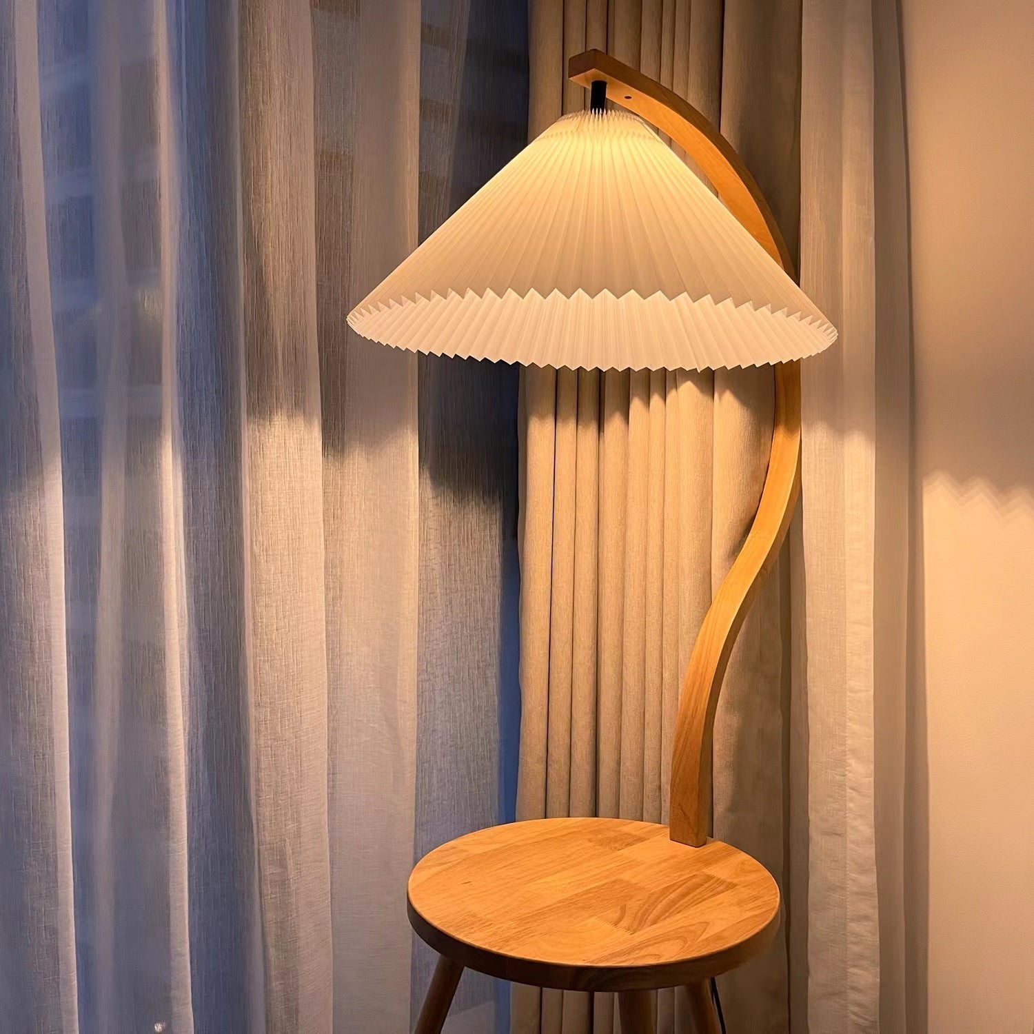 Chesterfield Crescent Luminaire