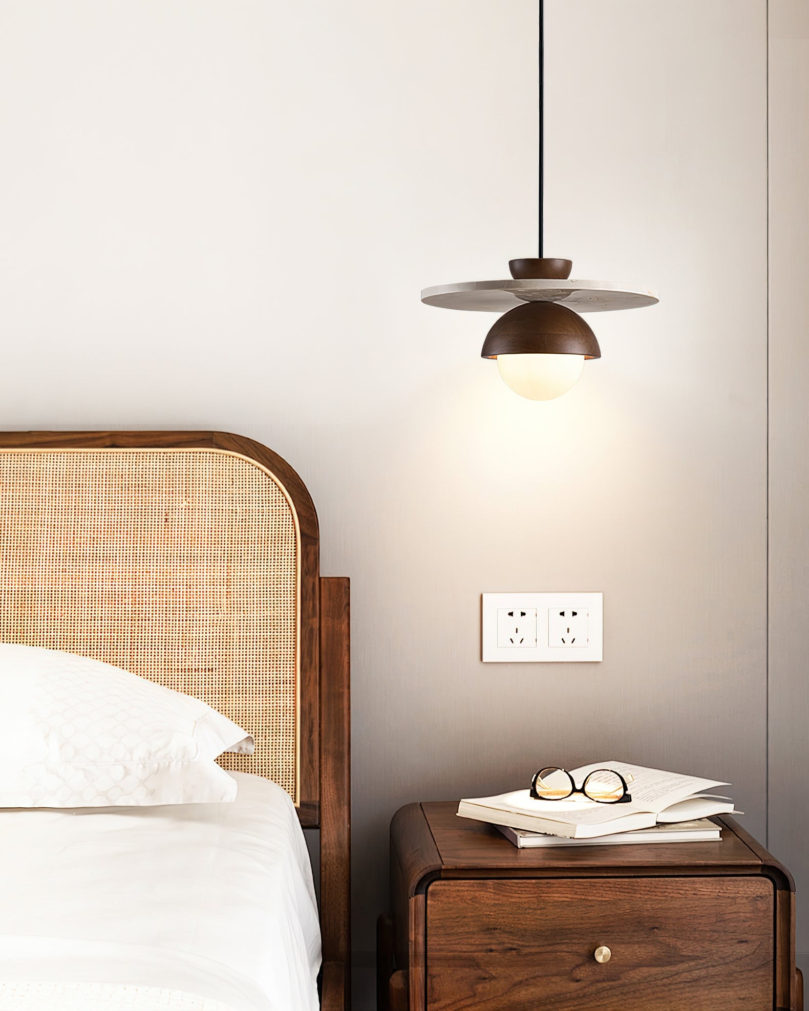 WINCHESTER STARBURST HANGING LIGHT