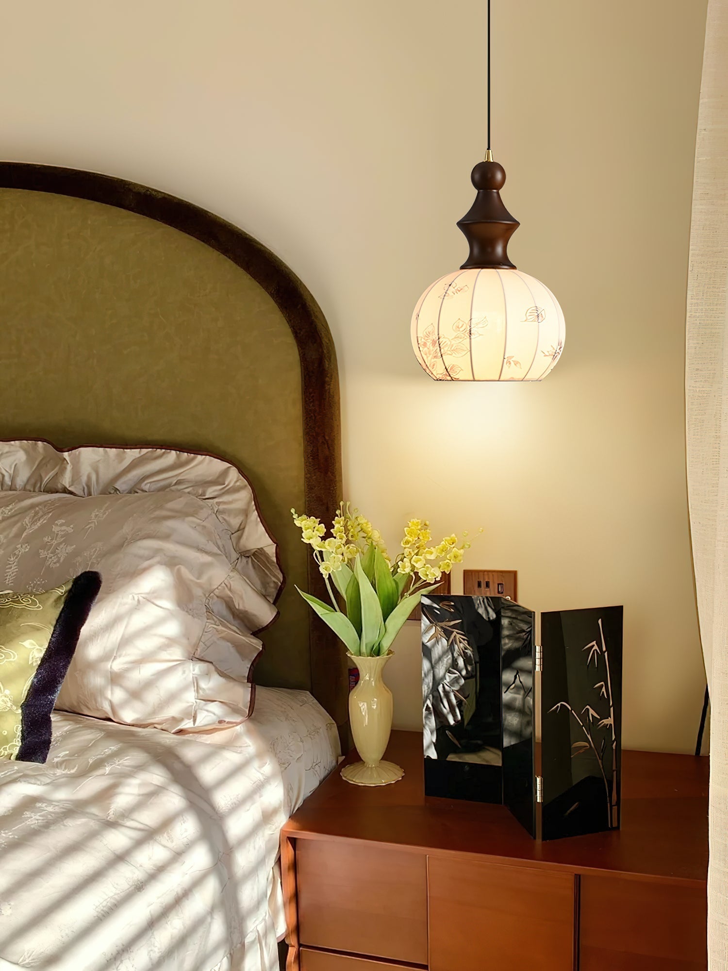 WINTHROP GLAZED CERAMIC HANGING LAMP
