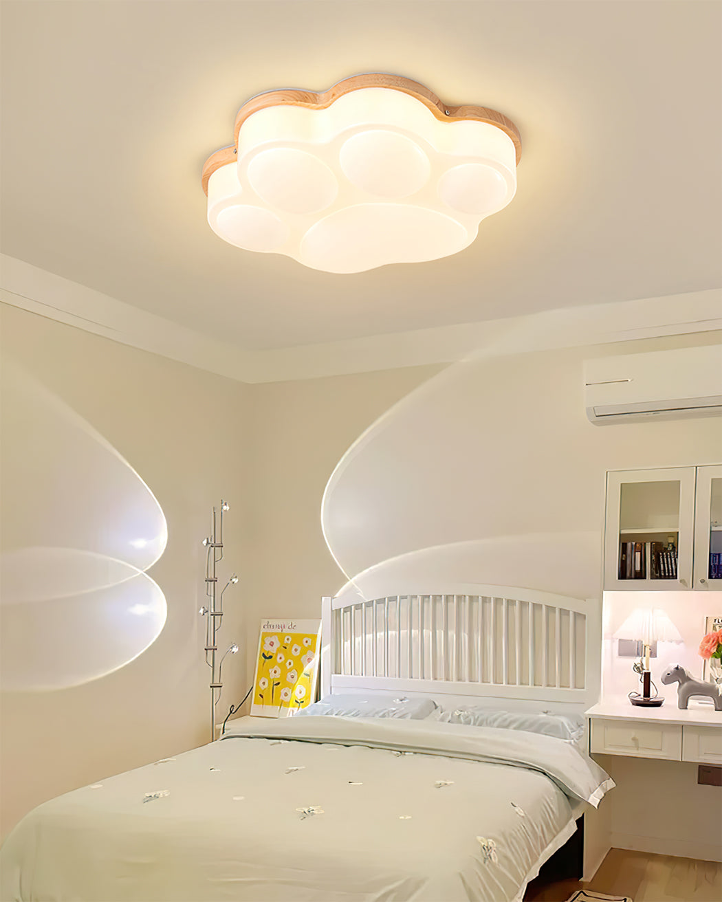 WHISKERWORTH PAW PRINT LUMINAIRE