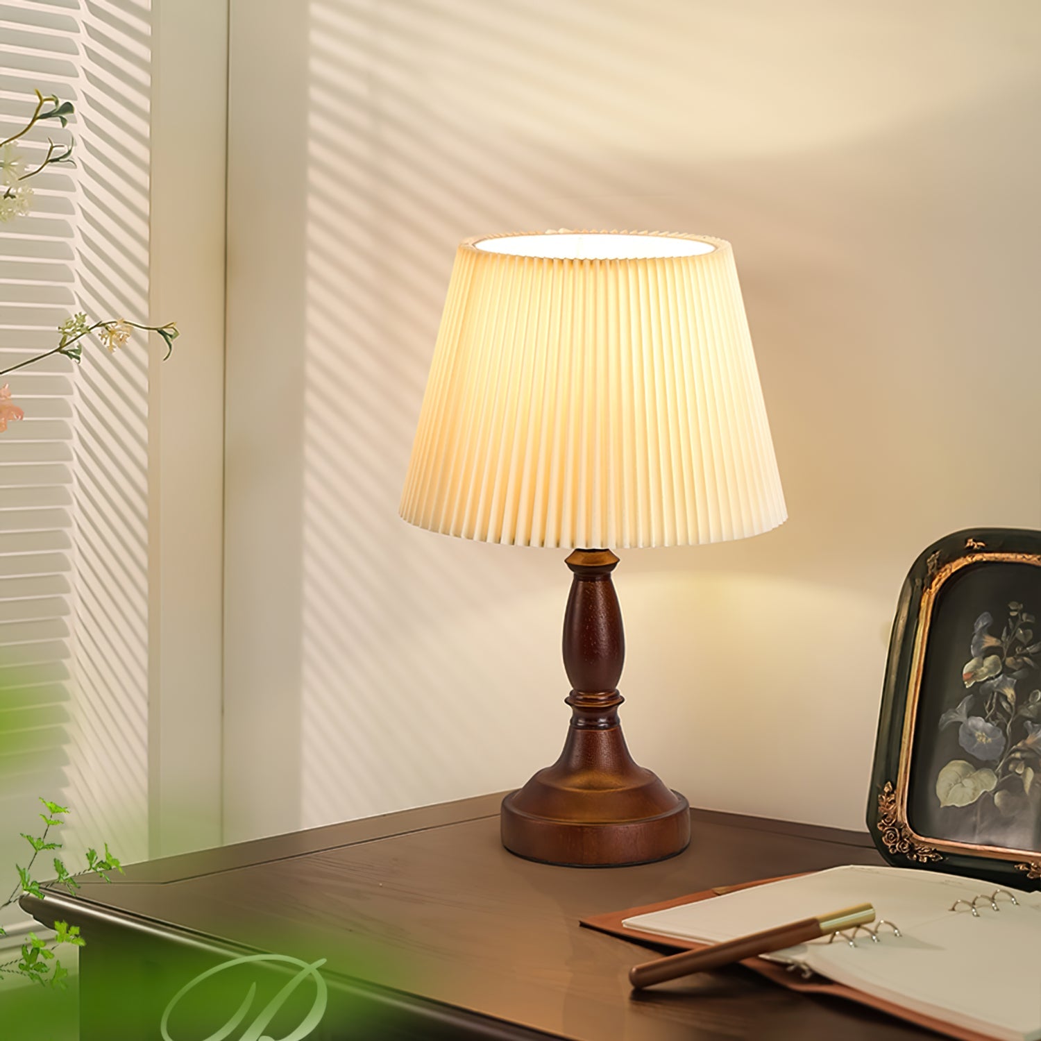 FENWICK IVORY SHADE TABLE ILLUMINATOR