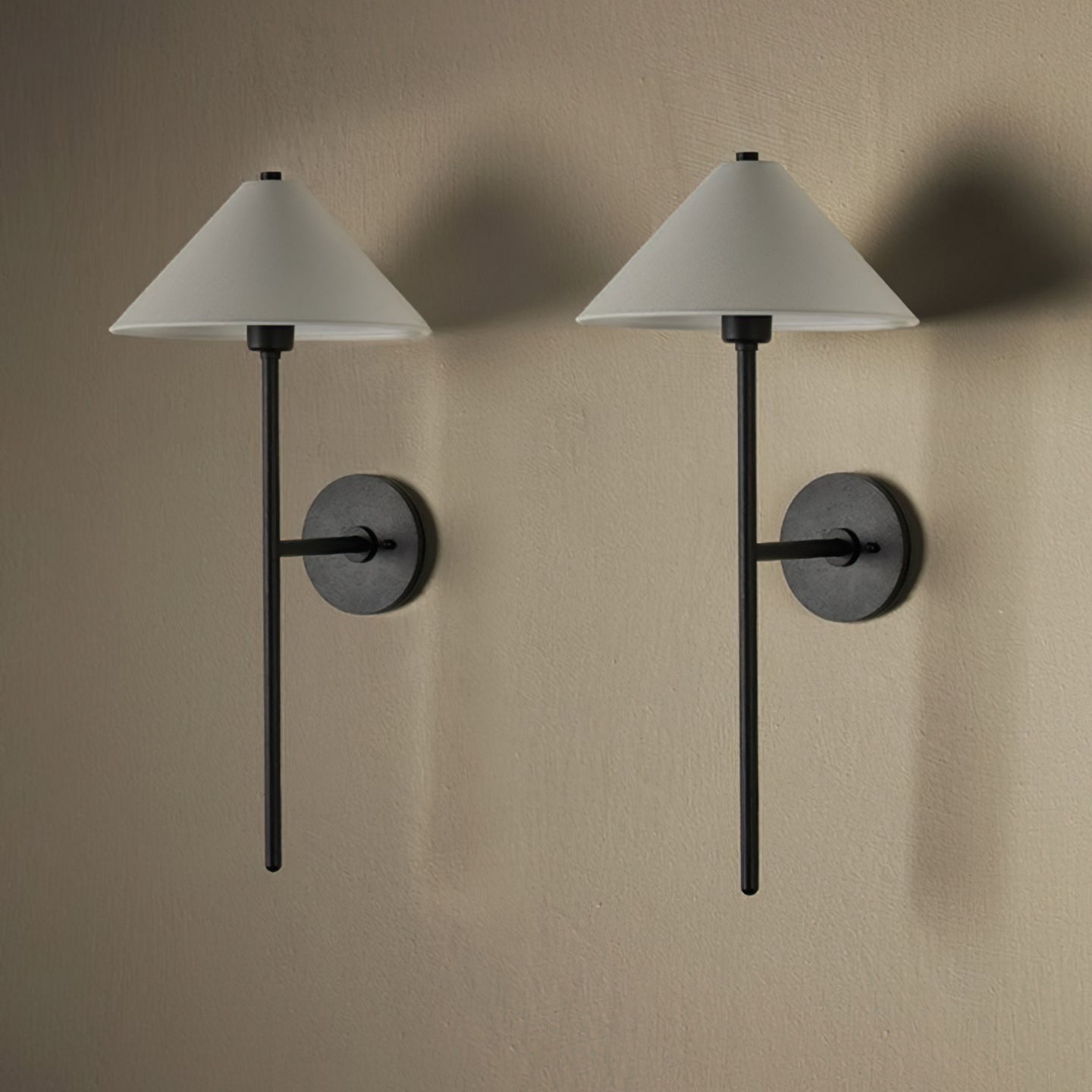 THISTLEWOOD RUSTIC WALL SCONCE