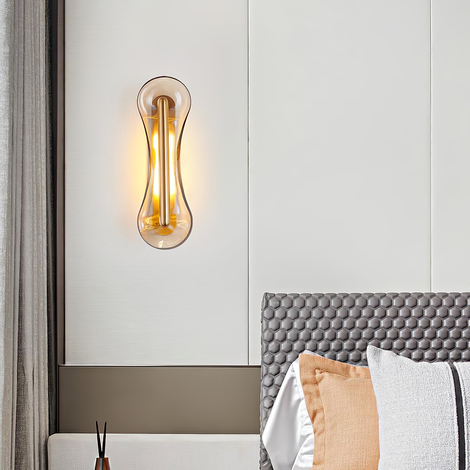 WINTHROP GEO-TRIMMED WALL LANTERN