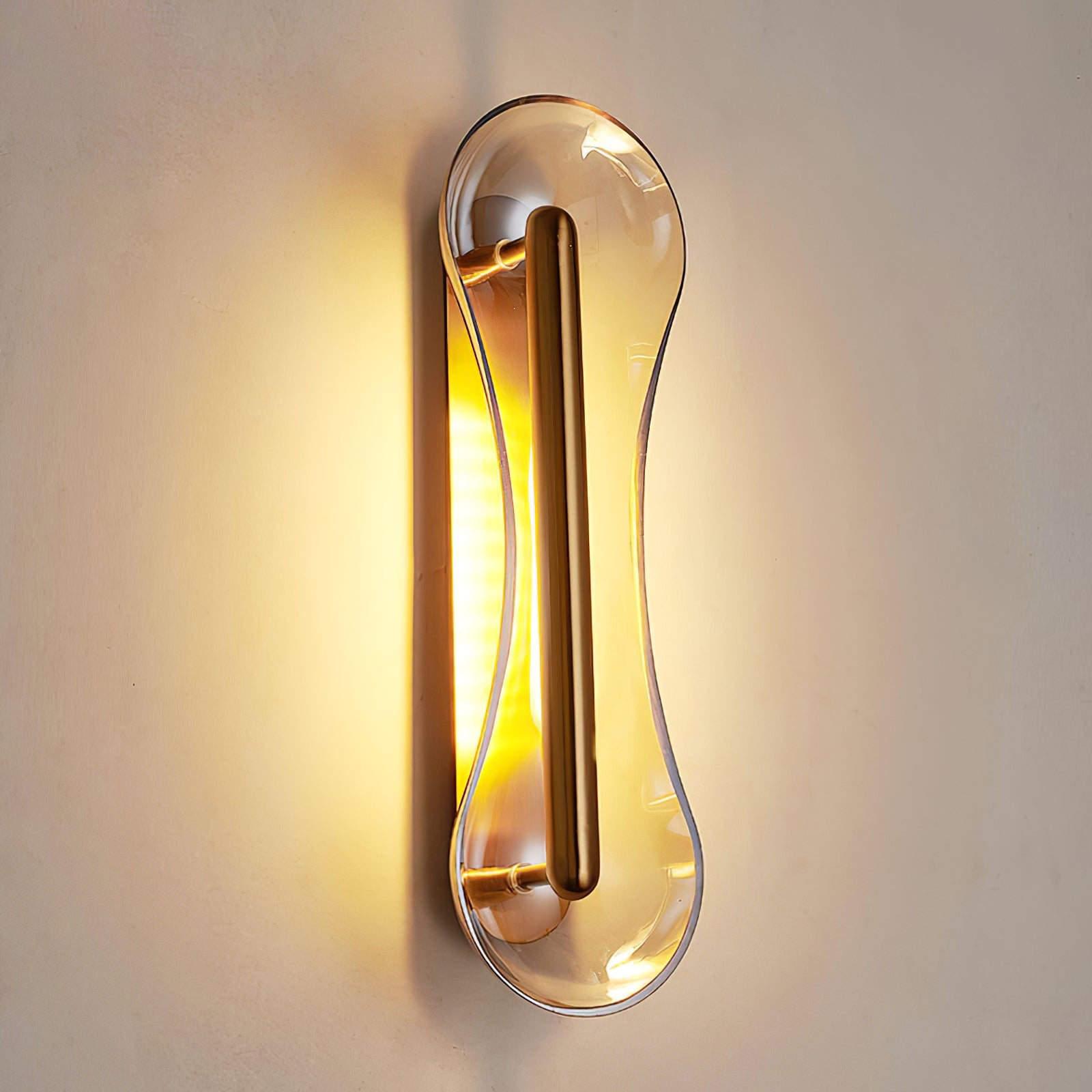 WINTHROP GEO-TRIMMED WALL LANTERN