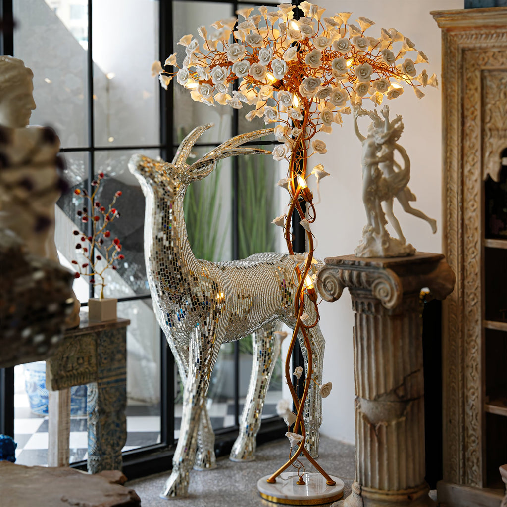 FLORENCE PETAL SCULPTED LAMP