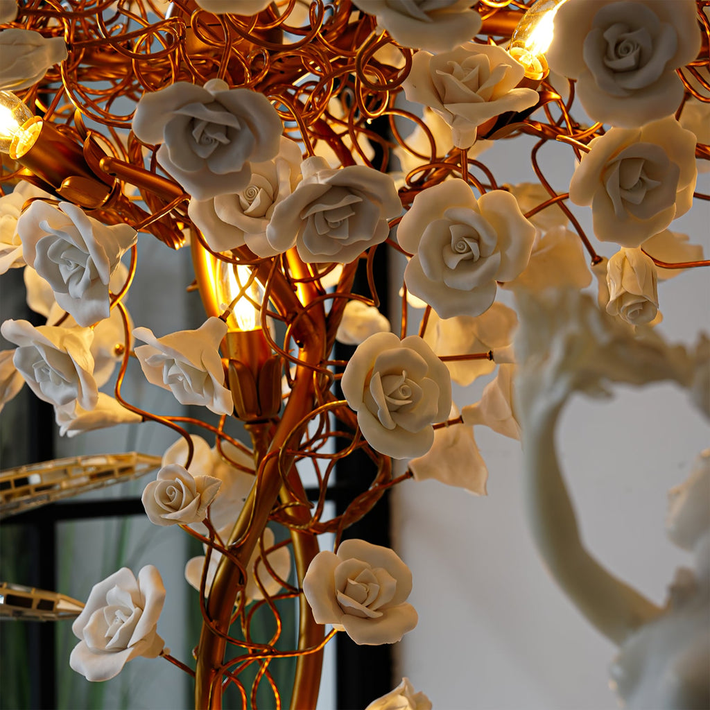 FLORENCE PETAL SCULPTED LAMP