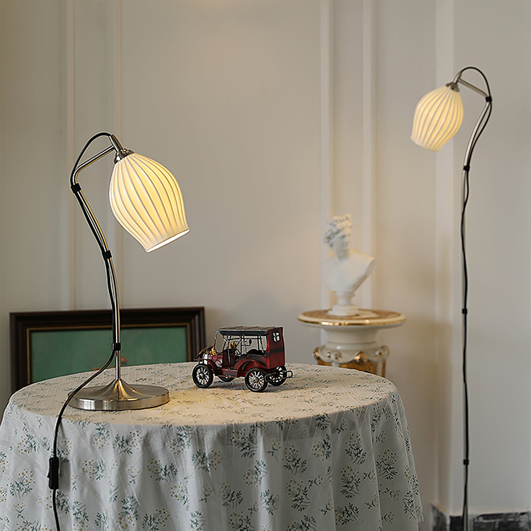 RIVERTON RIBBED CERAMIC ILLUMINATOR