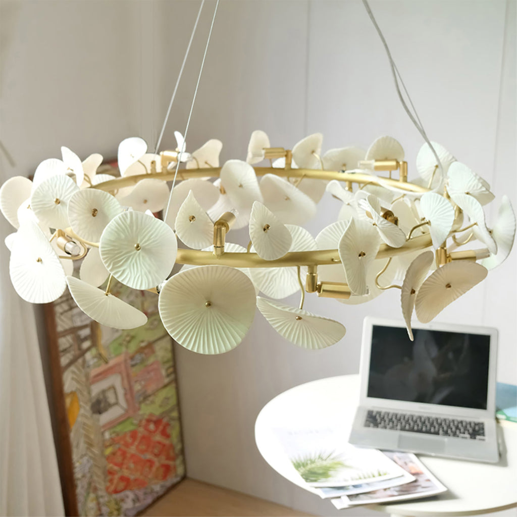 WINTHROP PORCELAIN CIRCLE LUMINAIRE
