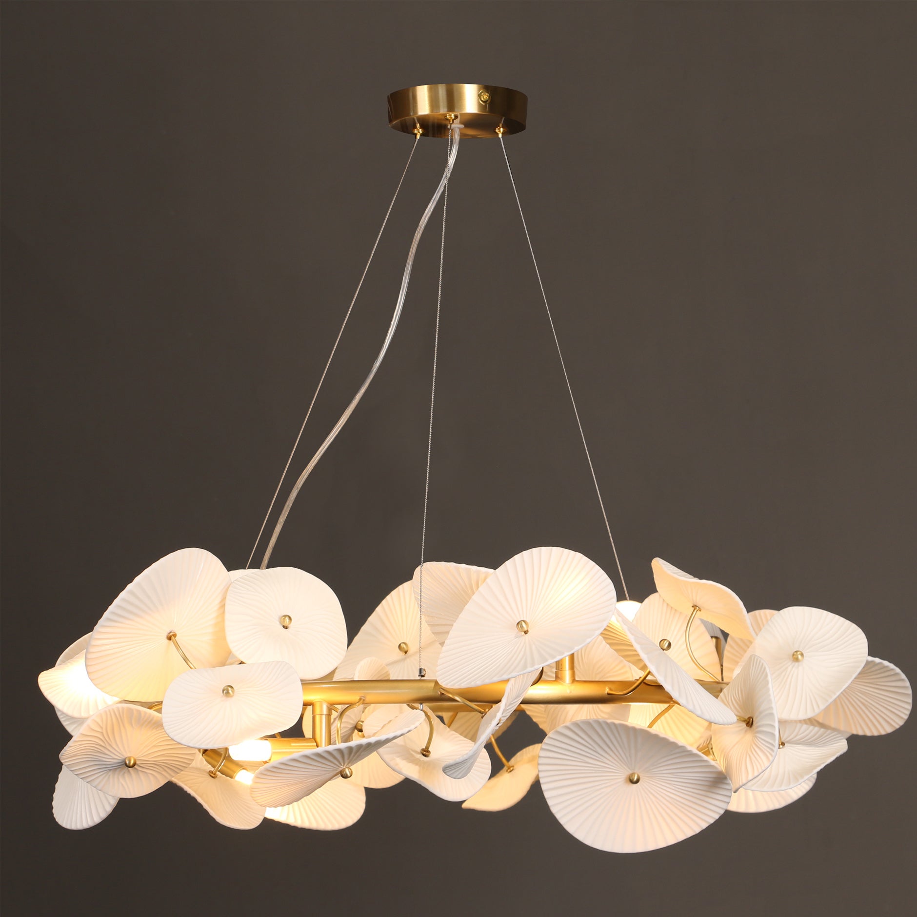 WINTHROP PORCELAIN CIRCLE LUMINAIRE