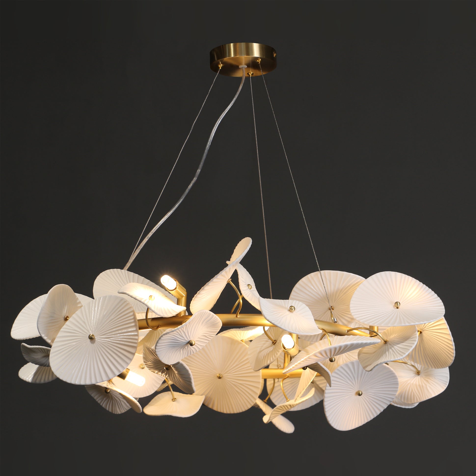 WINTHROP PORCELAIN CIRCLE LUMINAIRE
