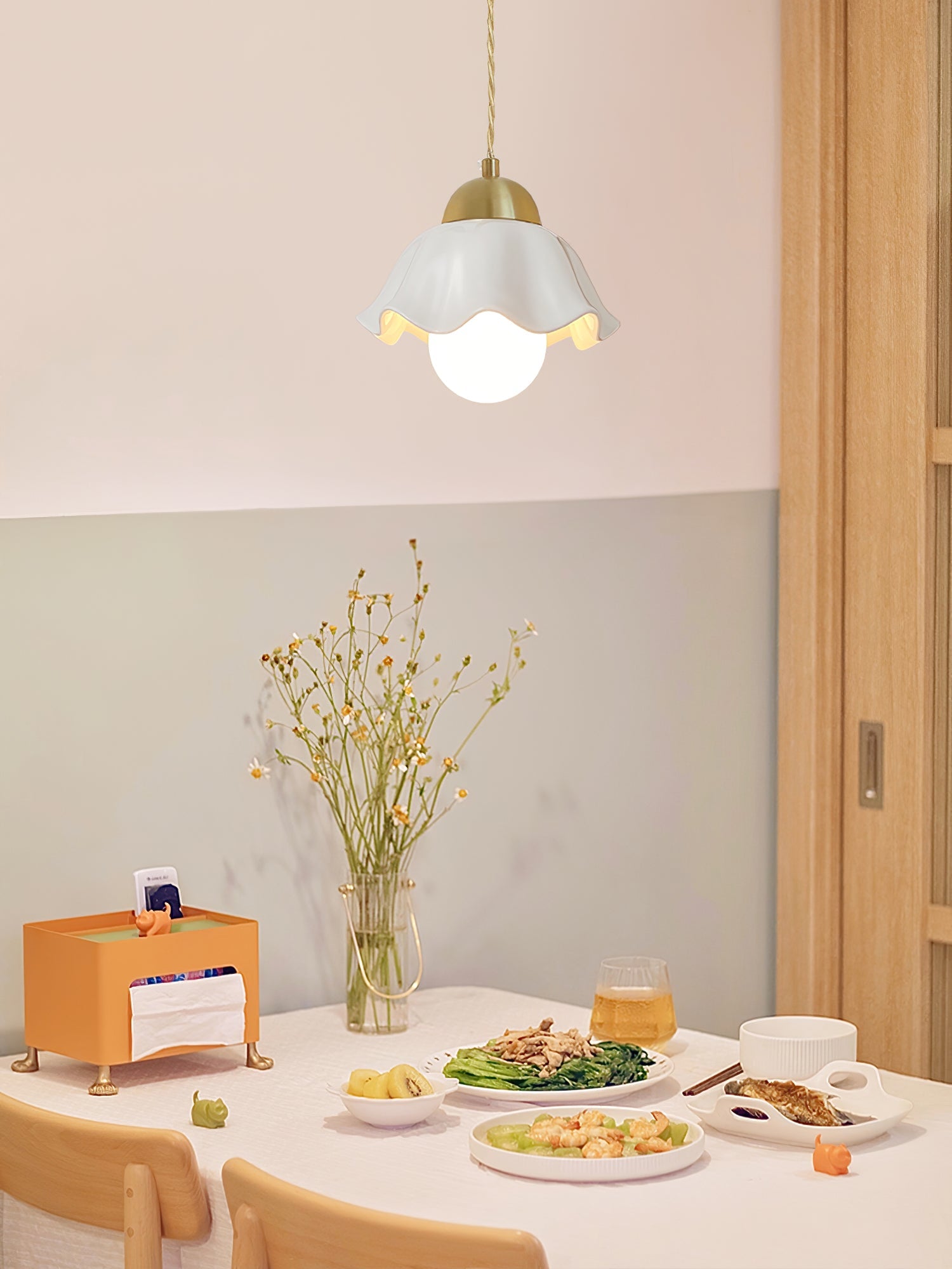 FLORENCE BOTANICAL CERAMIC LIGHTING PENDANT