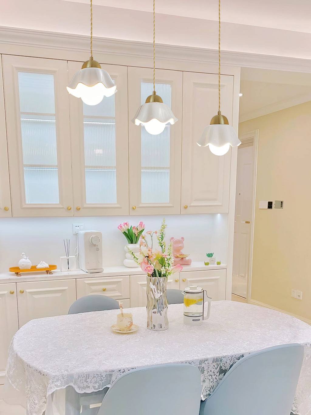 FLORENCE BOTANICAL CERAMIC LIGHTING PENDANT