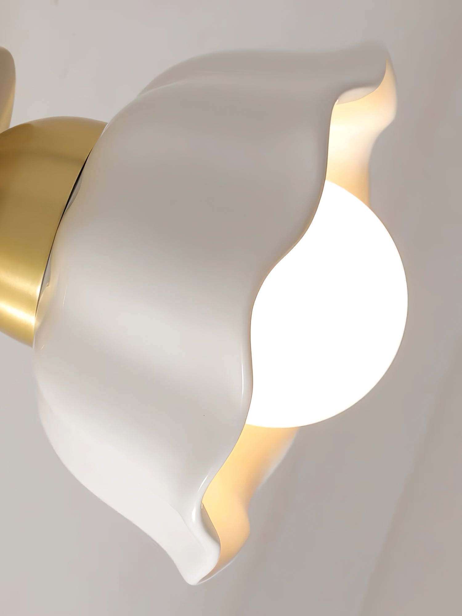 FLORENCE BOTANICAL CERAMIC LIGHTING PENDANT