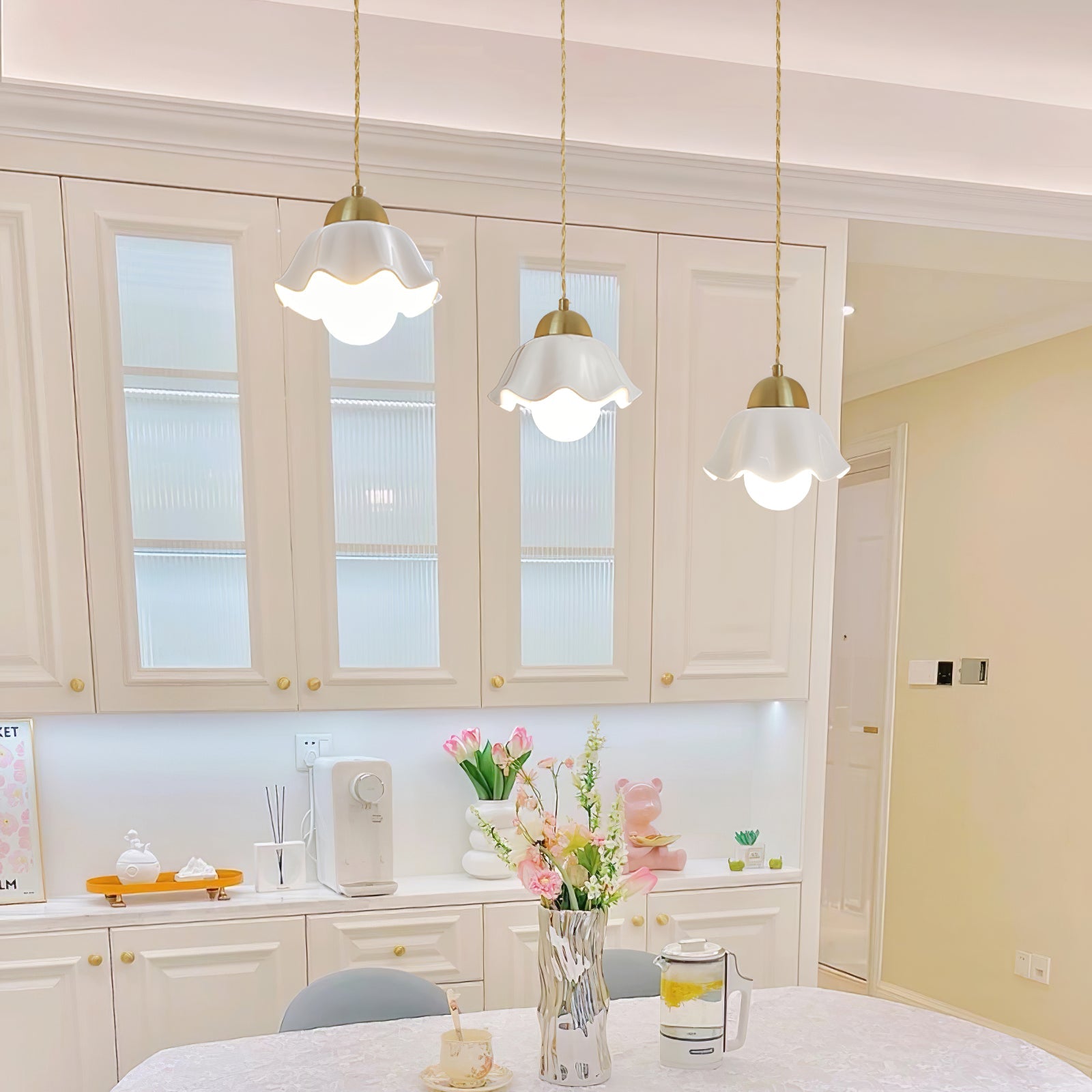 FLORENCE BOTANICAL CERAMIC LIGHTING PENDANT