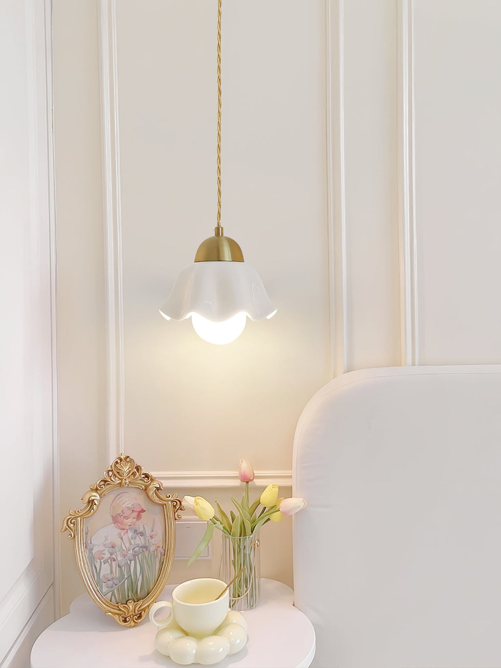 FLORENCE BOTANICAL CERAMIC LIGHTING PENDANT