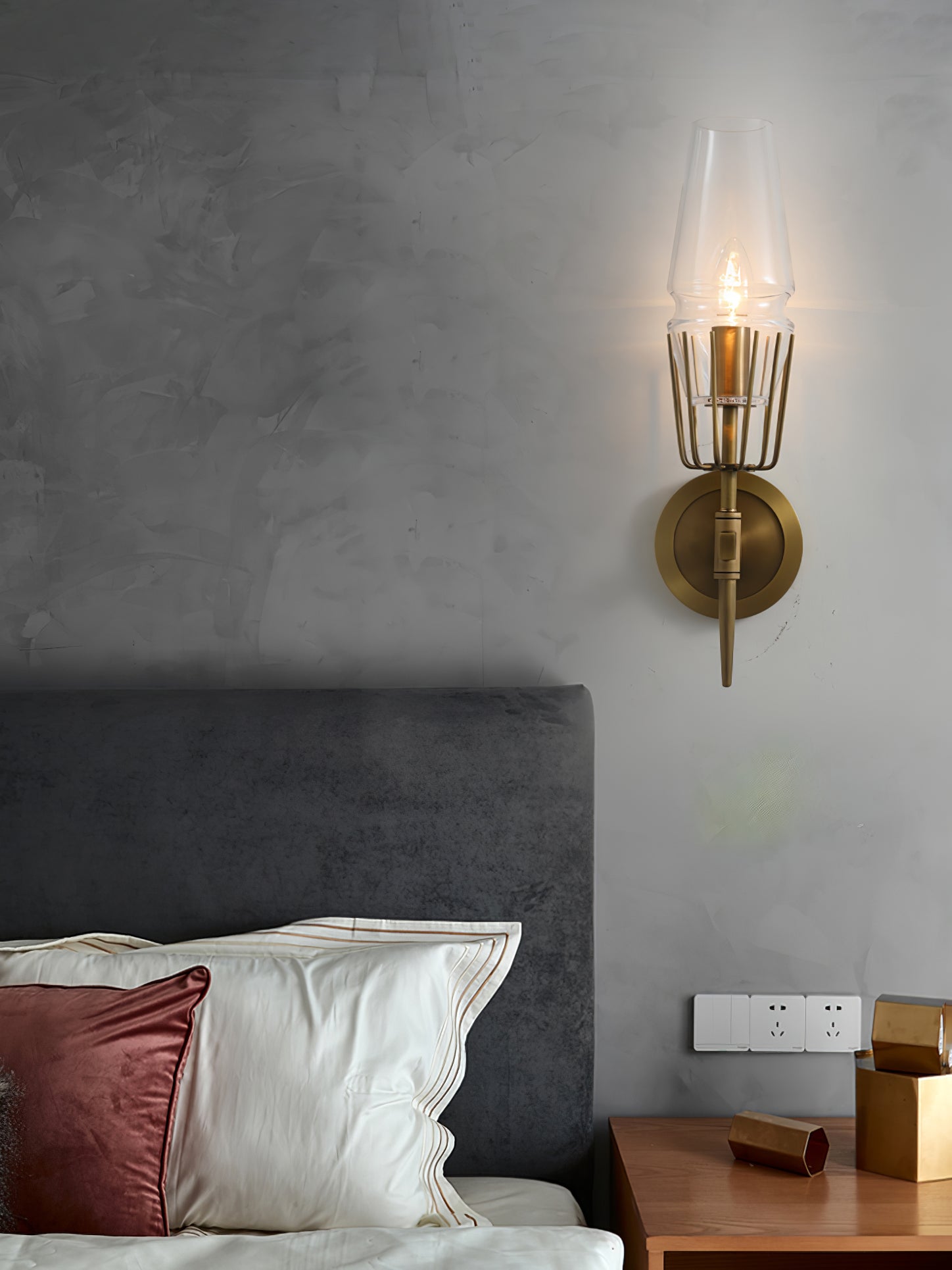 Ravenswood Gilded Wall Sconce