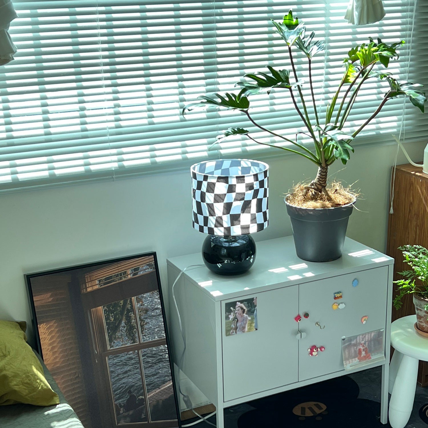 FARQUHAR CHECKERED ILLUMINATION LAMP