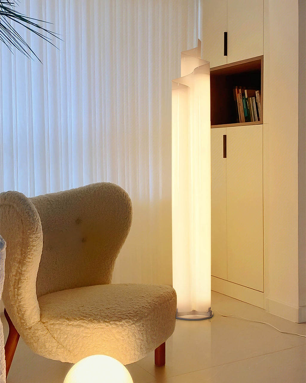 RAVENHALL TRIPLE-ARCH FLOOR TORCH