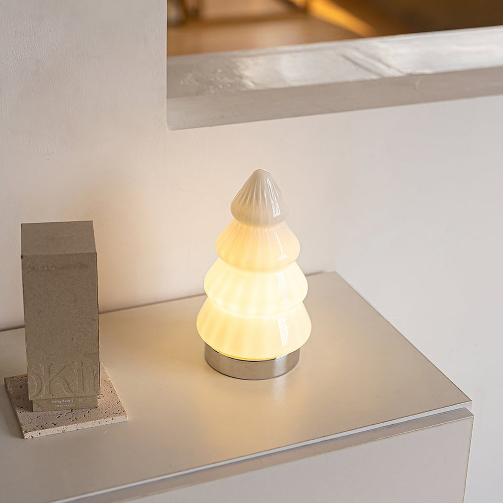 FENWICK IVORY WOODLAND LAMP
