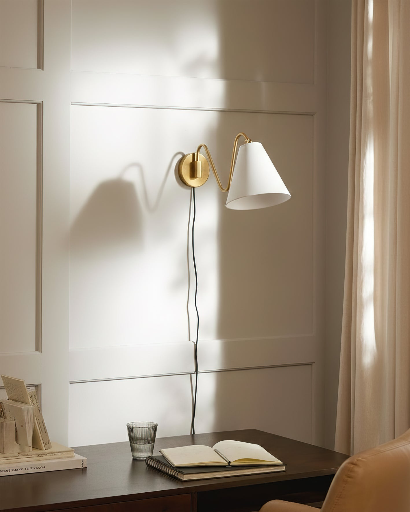 FENWICK BELLFLOWER PLUG-IN WALL LIGHT