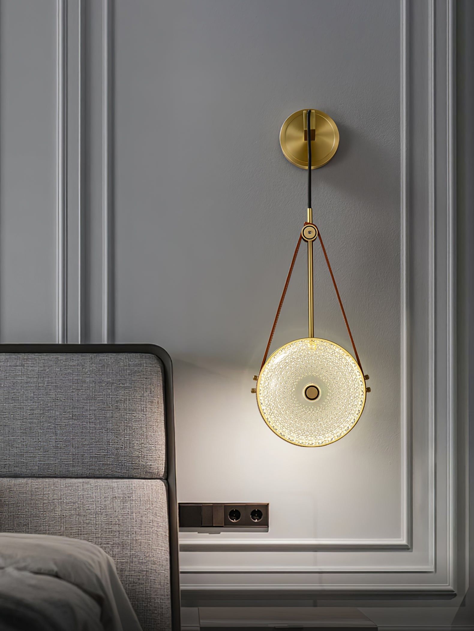 WINTHROP TIMEKEEPER WALL SCONCE