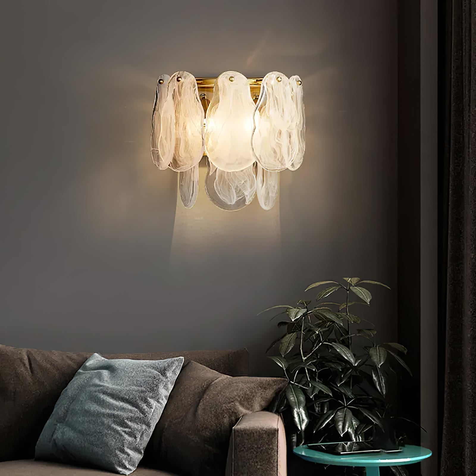 WINDSOR CLOUDY GLASS WALL SCONCE