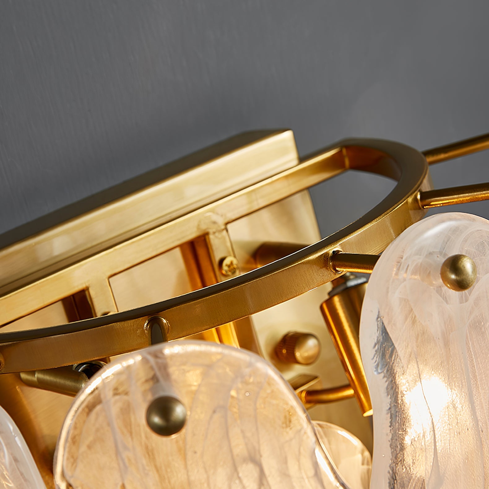 WINDSOR CLOUDY GLASS WALL SCONCE
