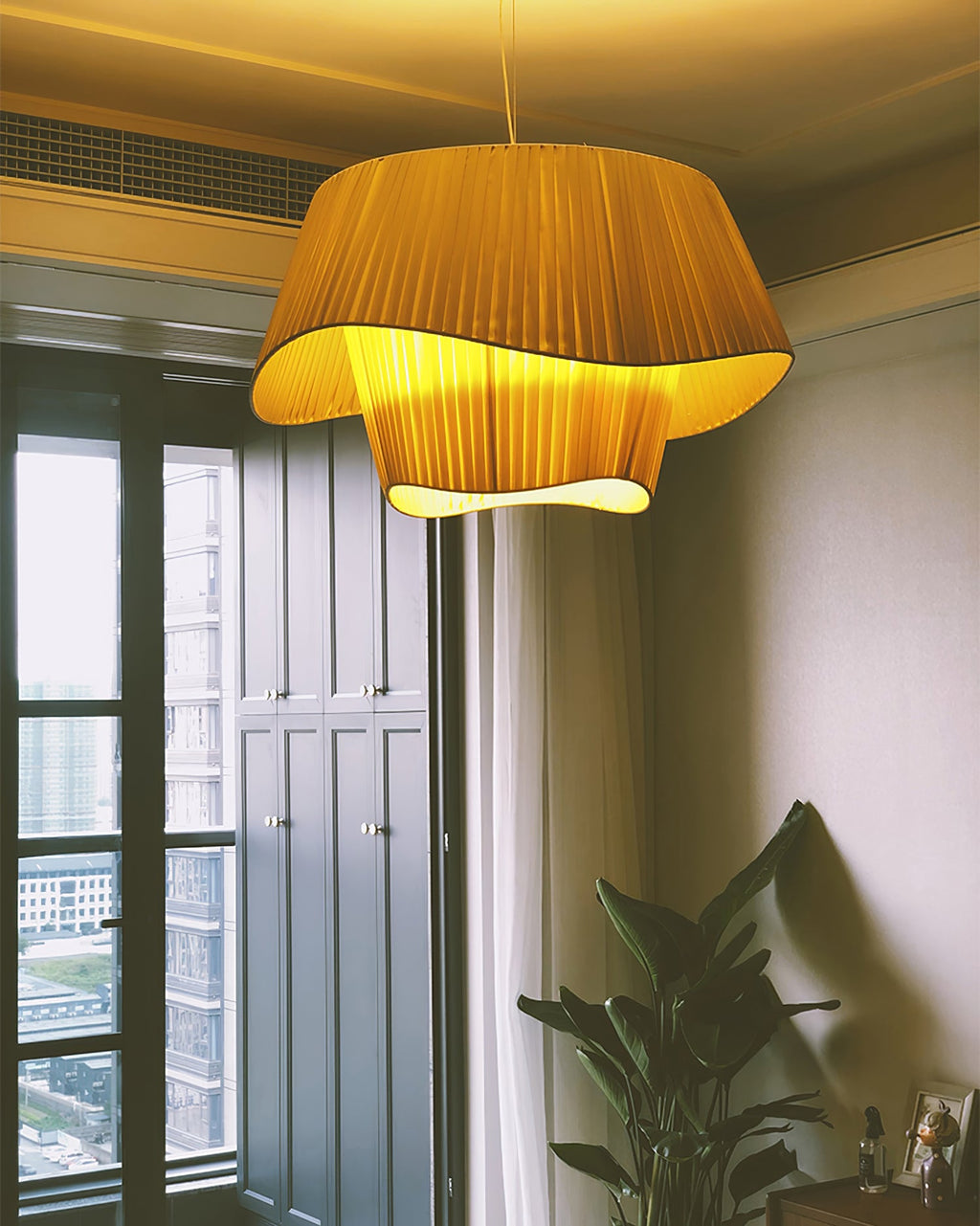 BRAMBLEWOOD RATTAN HANGING LANTERN