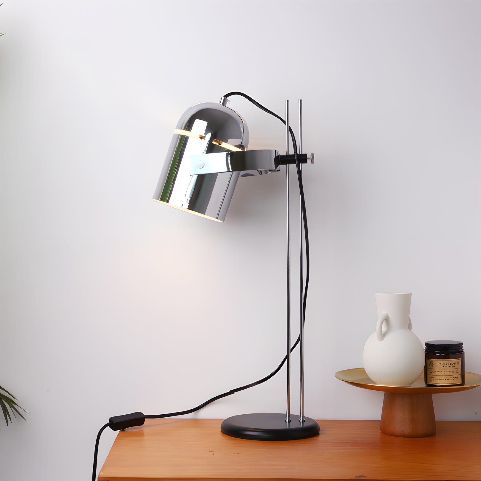 FENWICK DUAL-FUNCTION TABLE ILLUMINATOR