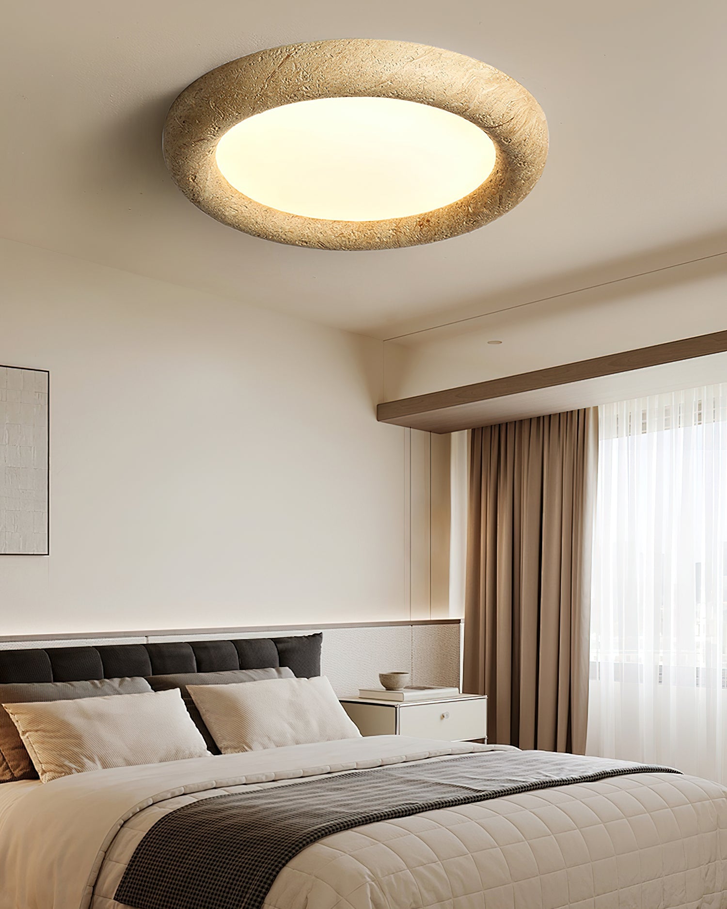 WINTHORPE MINIMALIST FLUSH MOUNT LIGHT