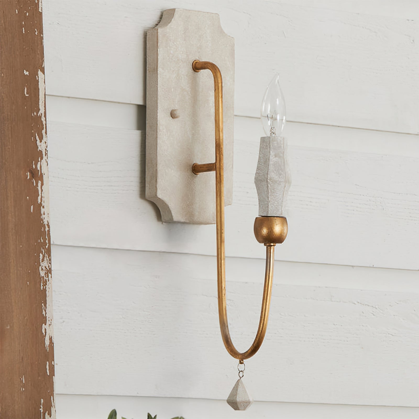 Ravenswood Vintage Lantern Wall Fixture