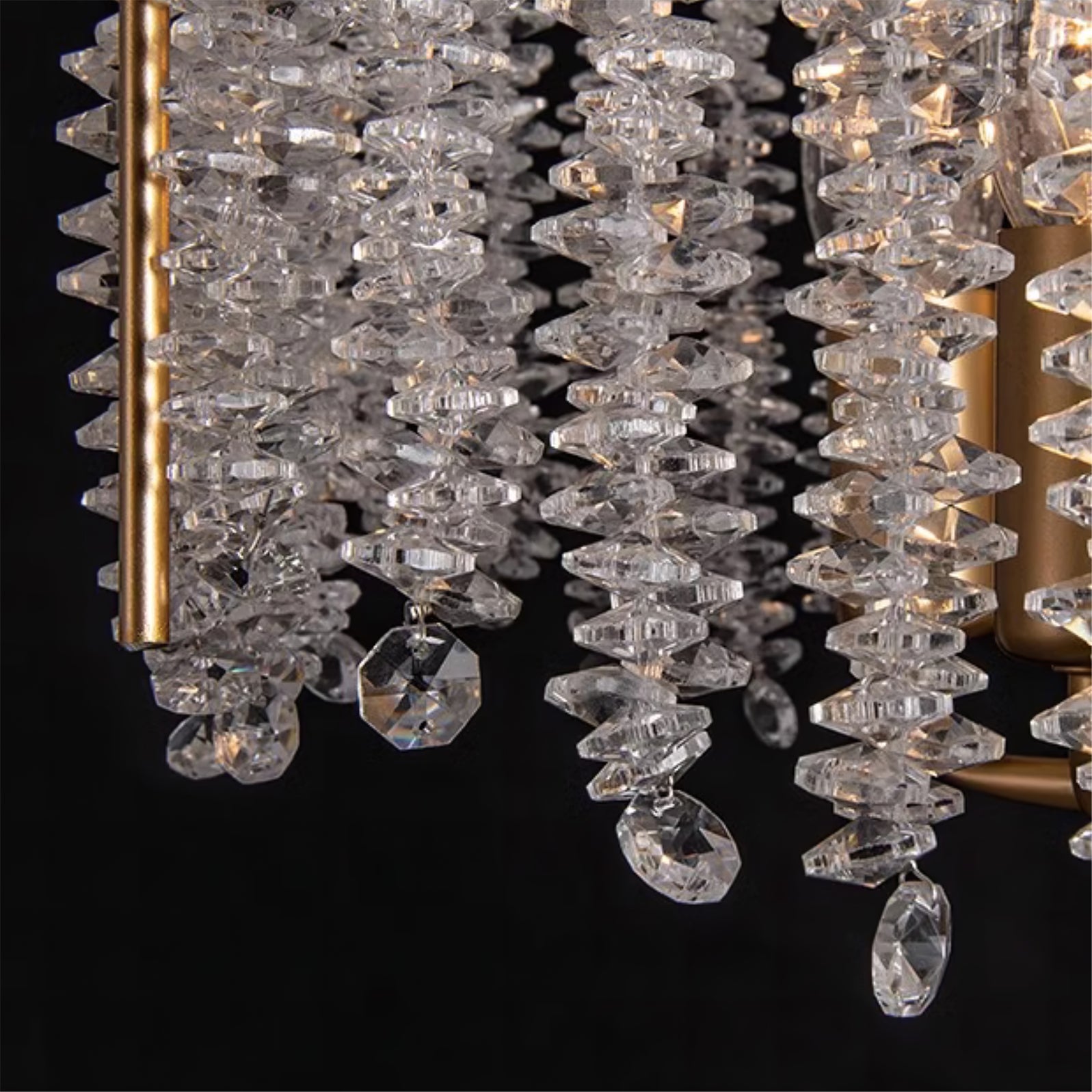 RAVENWOOD CRYSTAL GLEAM CHANDELIER