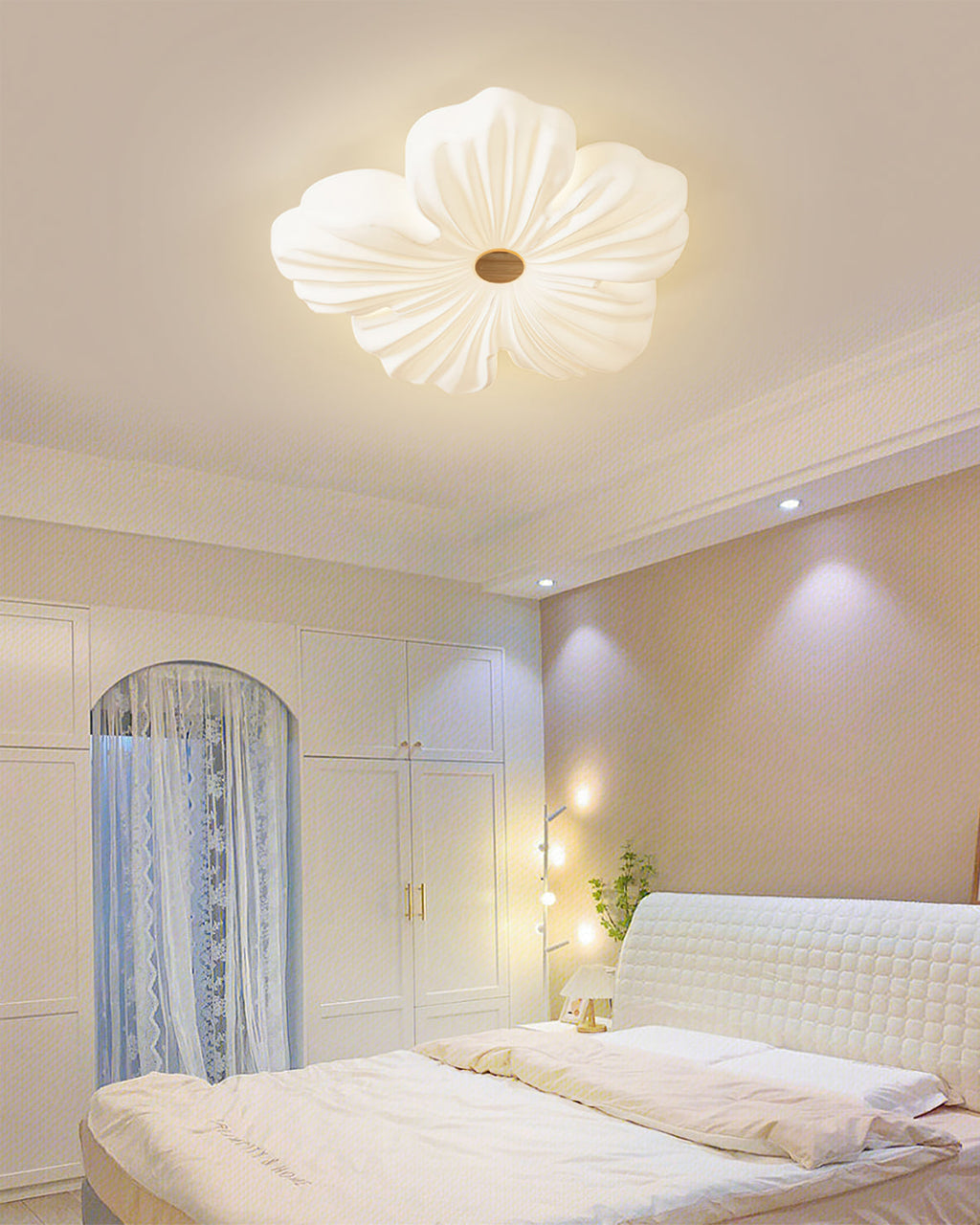 ALDERLEY BLOOM HANGING LIGHT